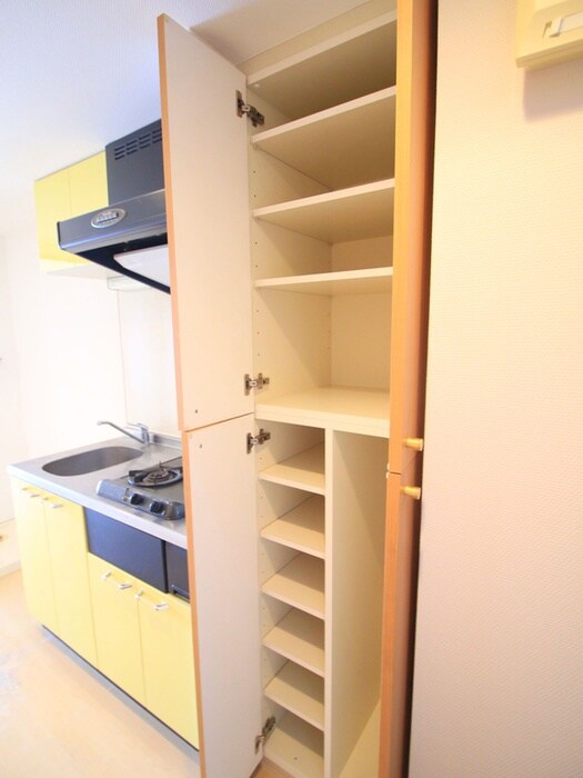 物件内観写真8　(靴箱)