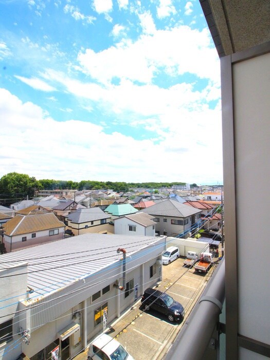 物件内観写真17　(室内からの展望)