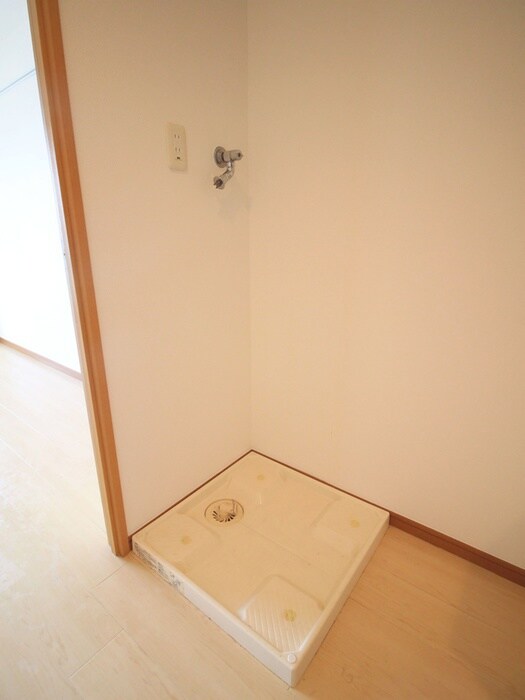 物件内観写真21　(洗濯機置場)