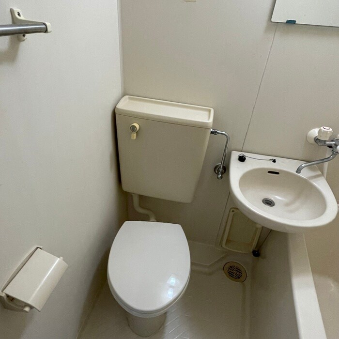 物件内観写真12　(トイレ)