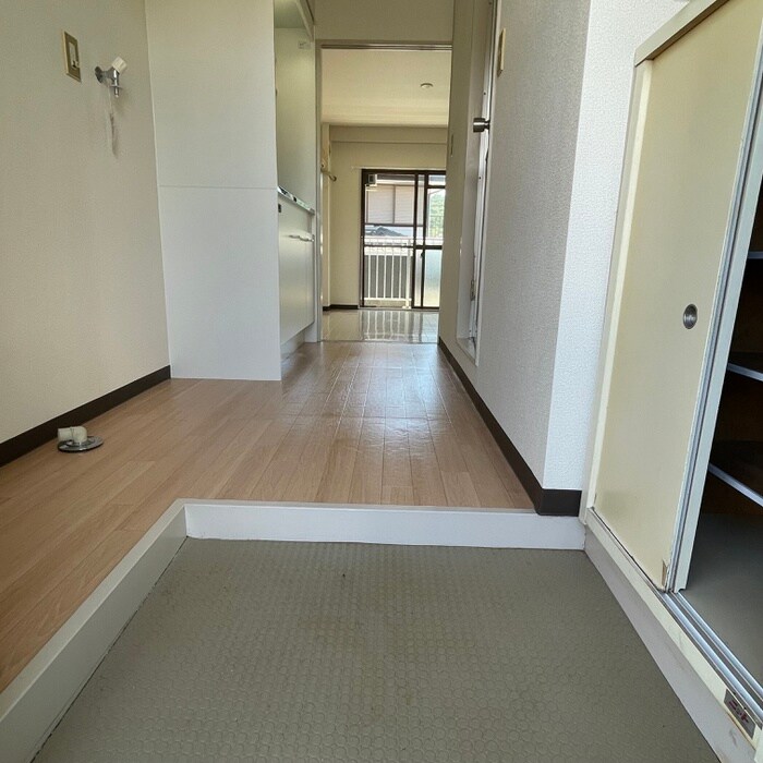 物件内観写真20　(玄関)