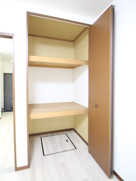 物件内観写真8　(収納)