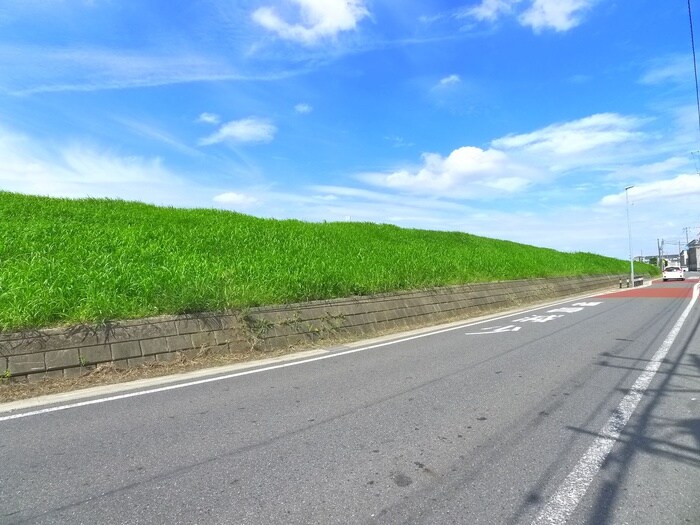 物件外観写真4　(周辺環境)