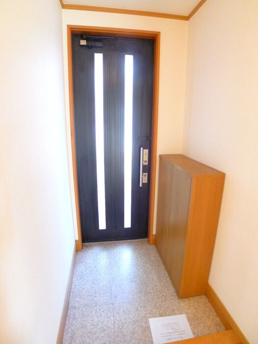 物件内観写真19　(玄関)