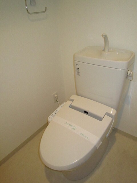 物件内観写真8　(トイレ)