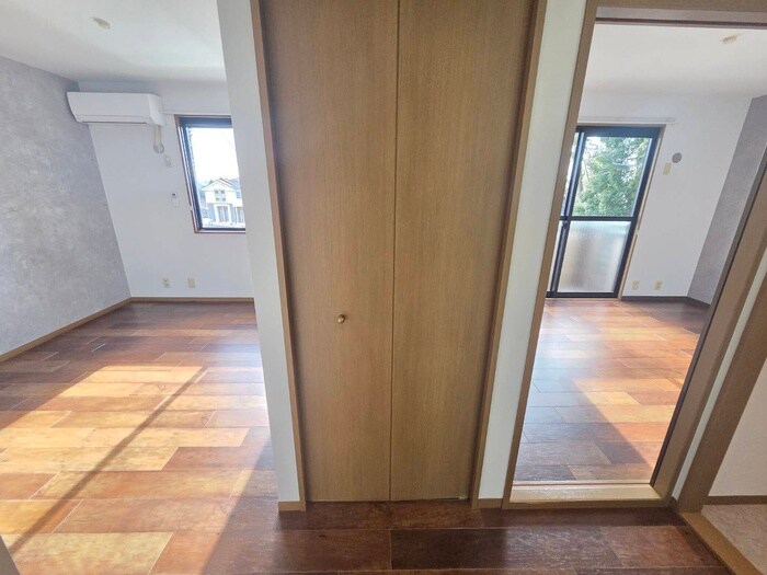 物件内観写真19　(廊下)