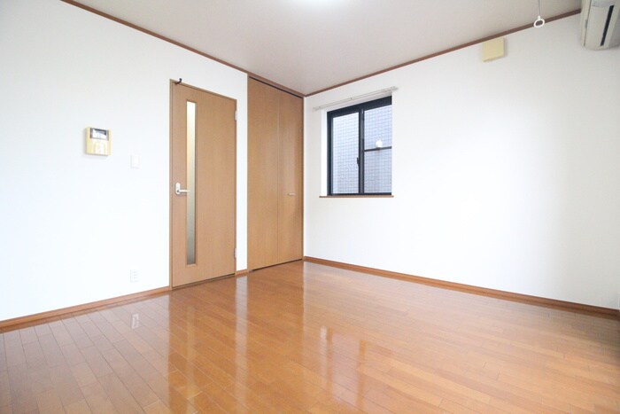 物件内観写真8　(内観写真)