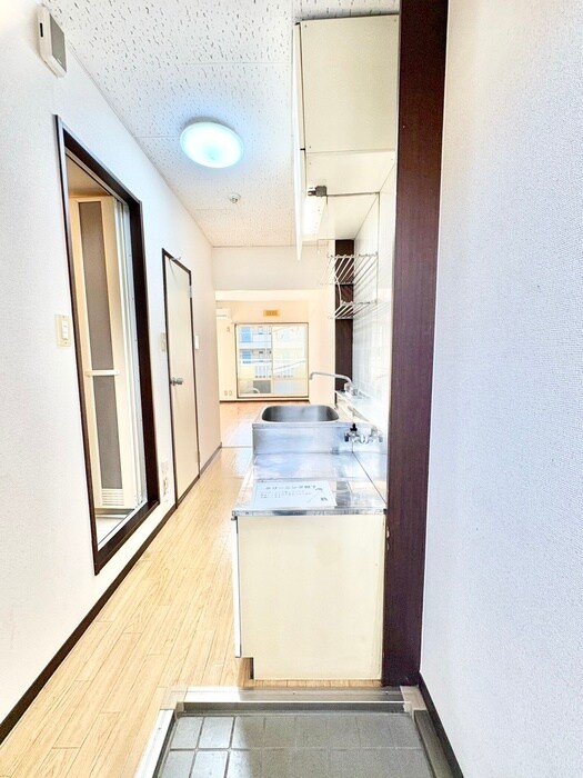 物件内観写真19　(廊下)