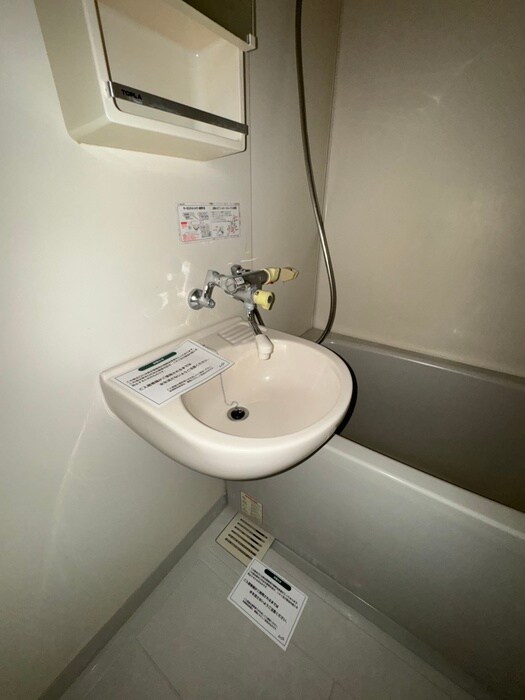 物件内観写真12　(洗面)