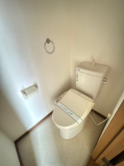 物件内観写真14　(トイレ)