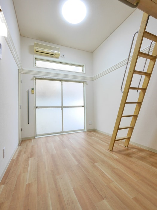 物件内観写真8　(居室)