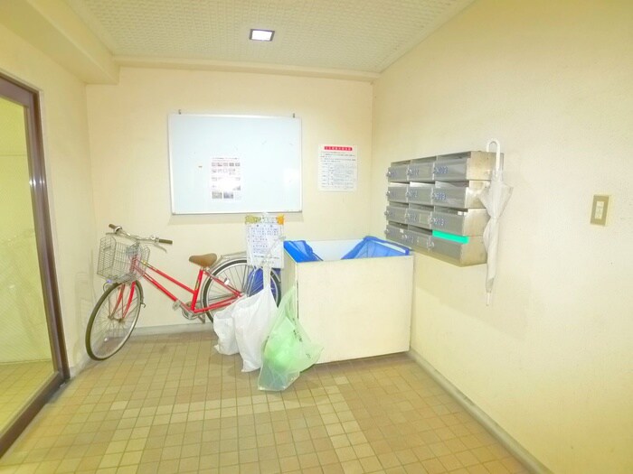 物件外観写真6　(建物設備)