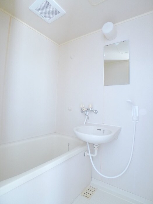 物件内観写真13　(バス／シャワールーム等)