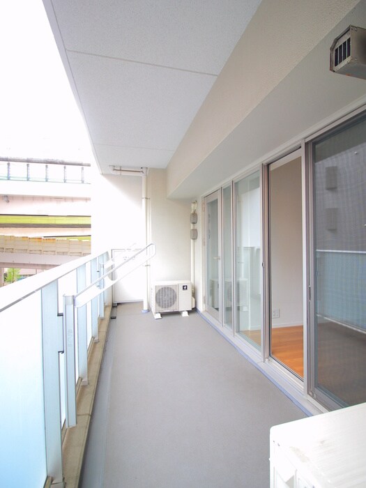 物件内観写真16　(ベランダ・バルコニー)