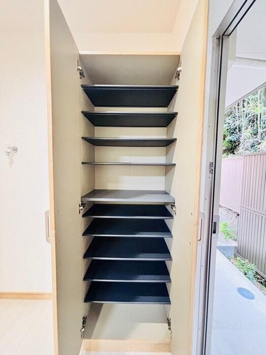 物件内観写真18　(靴箱)