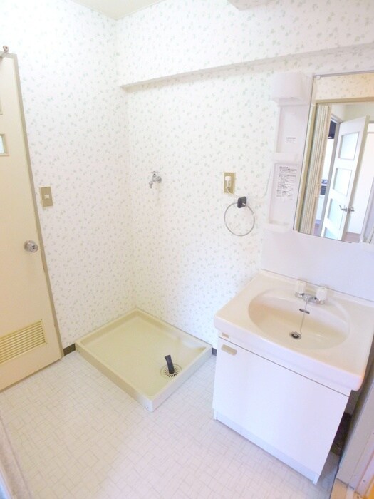 物件内観写真13　(洗面)