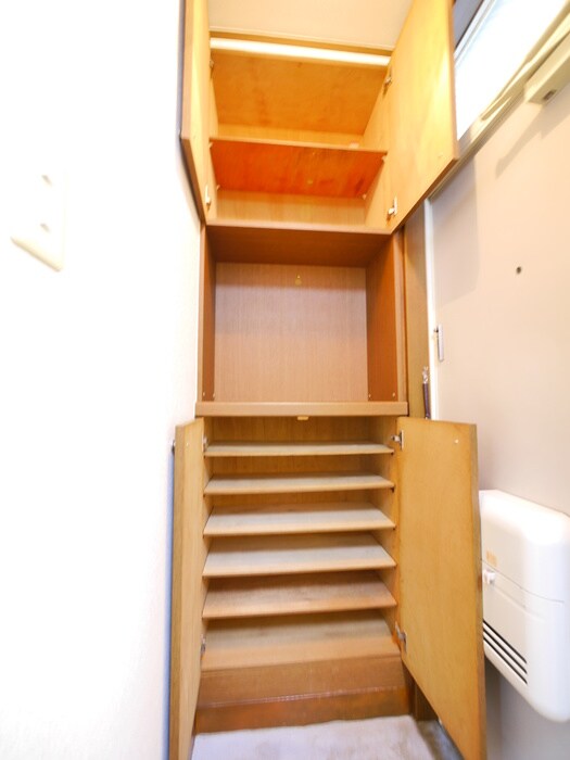 物件内観写真13　(靴箱)