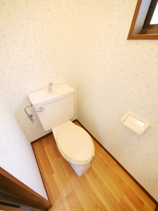 物件内観写真15　(トイレ)