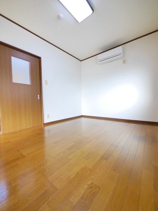 物件内観写真16　(居室)