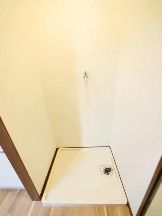 物件内観写真20　(洗濯機置場)