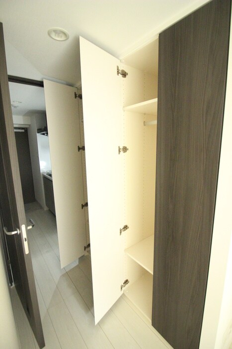 物件内観写真11　(収納)