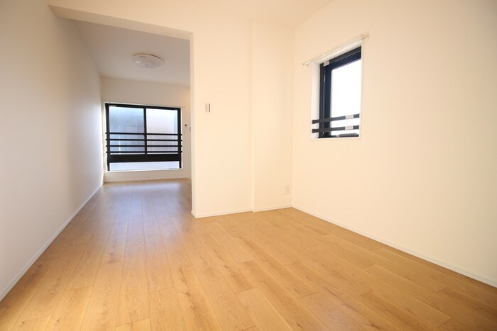 物件内観写真9　(居室)