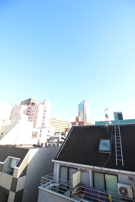 物件内観写真22　(室内からの展望)