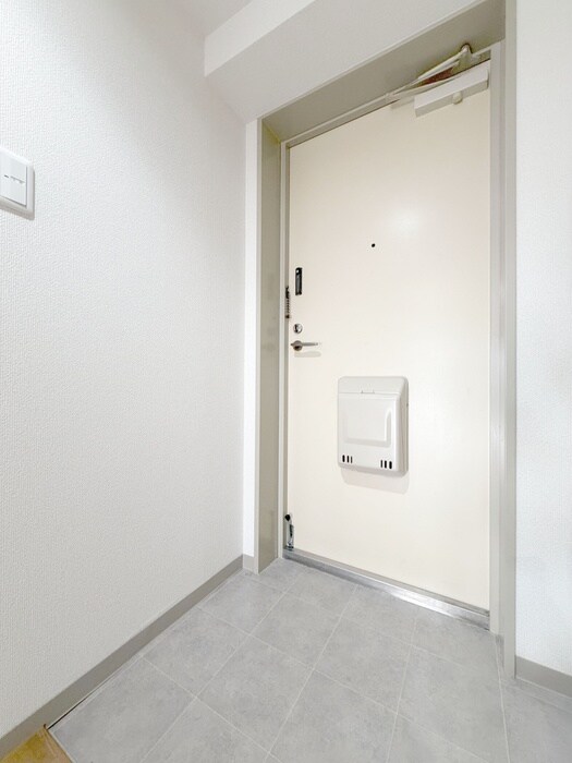 物件内観写真17　(玄関)