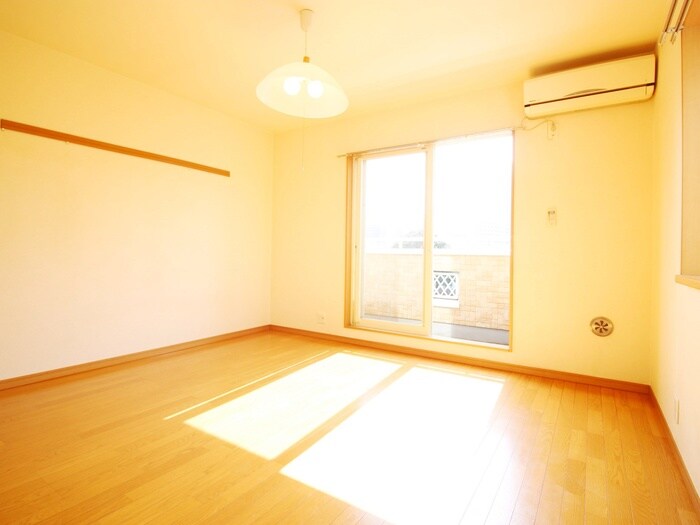 物件内観写真5　(居室)