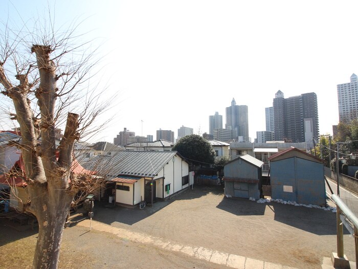 物件内観写真19　(室内からの展望)