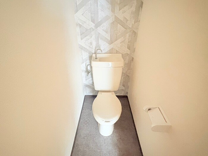 物件内観写真12　(トイレ)