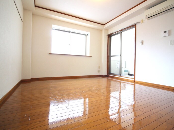 物件内観写真5　(居室)