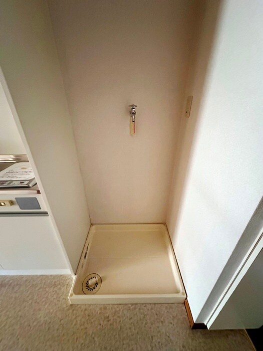 物件内観写真13　(洗濯機置場)