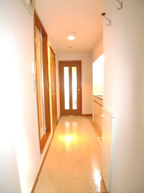 物件内観写真15　(廊下)