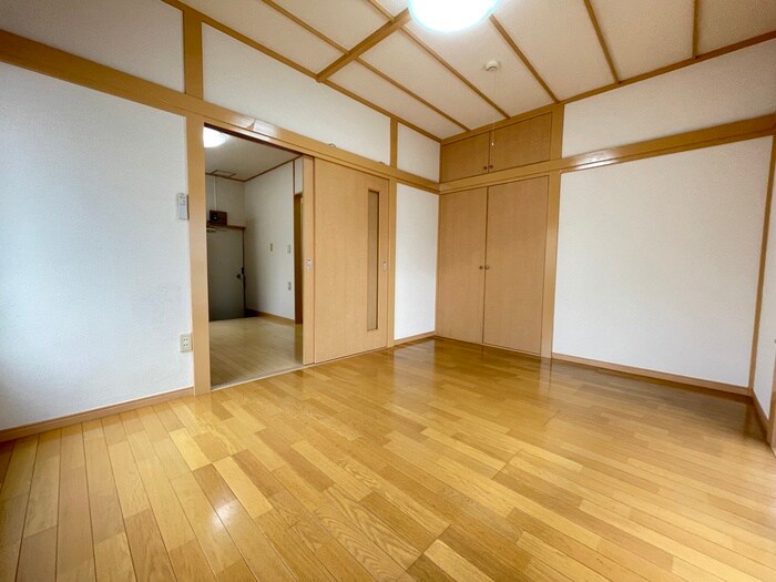 物件内観写真8　(居室)