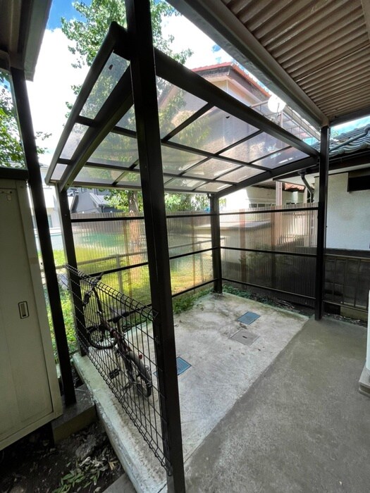 物件外観写真5　(駐輪場)