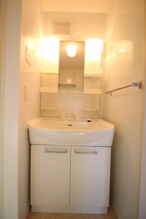 物件内観写真11　(洗面)