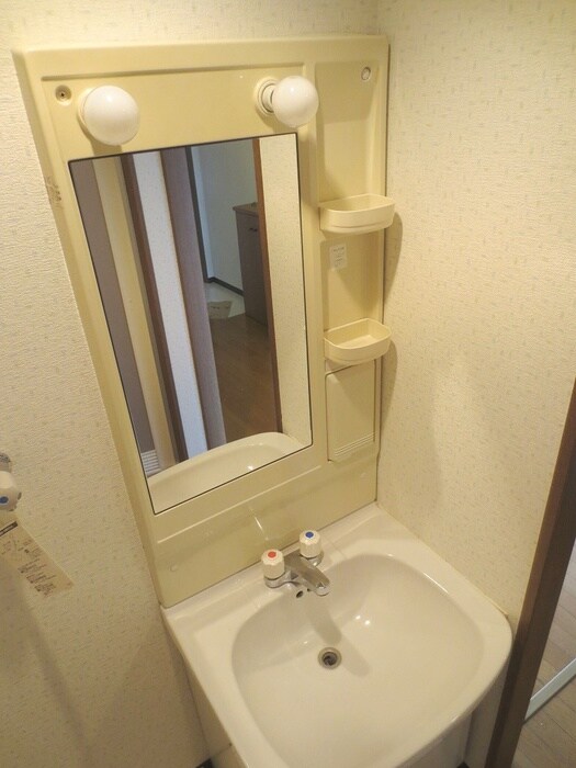 物件内観写真11　(洗面)