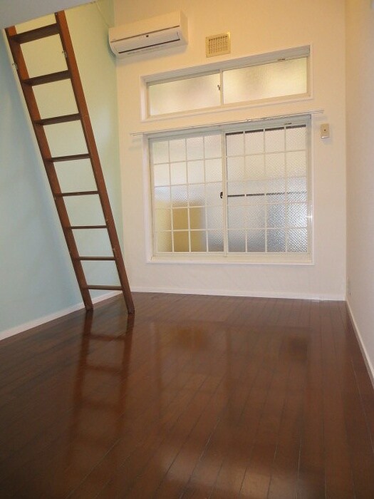 物件内観写真8　(居室)