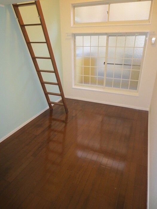 物件内観写真10　(居室)