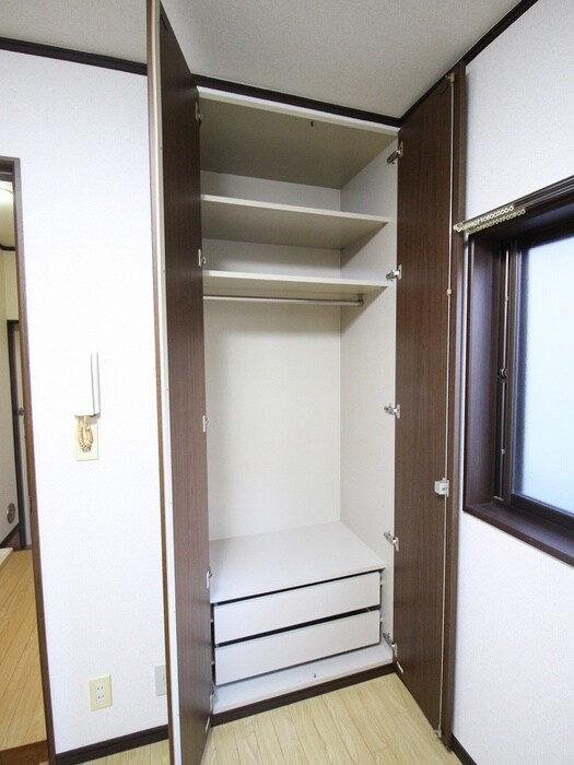 物件内観写真7　(収納)