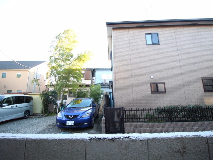 物件内観写真13　(室内からの展望)