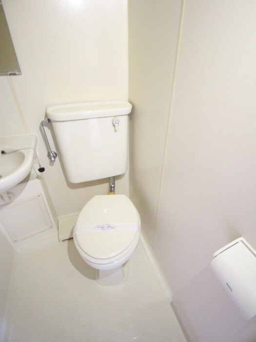 物件内観写真15　(トイレ)