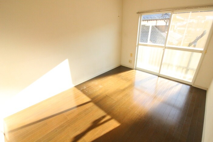 物件内観写真8　(居室)