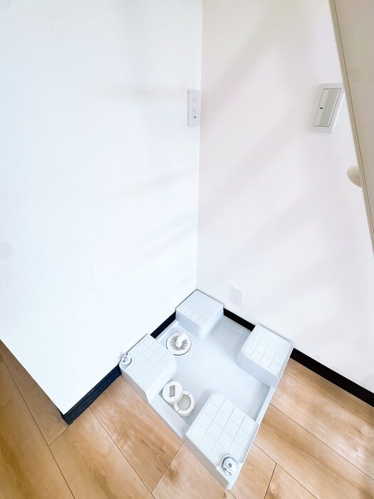 物件内観写真20　(洗濯機置場)