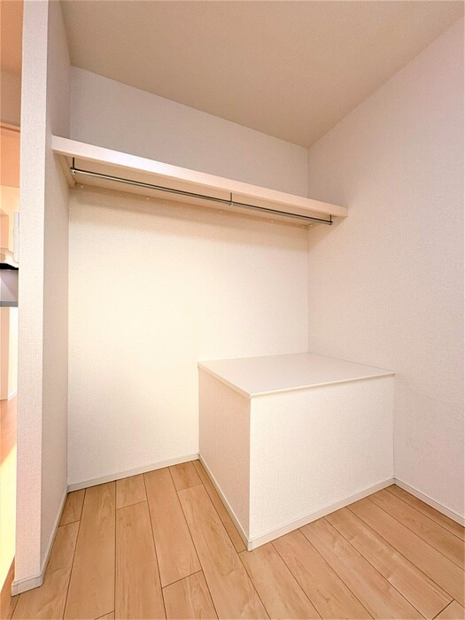 物件内観写真11　(収納)