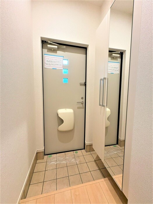物件内観写真17　(玄関)