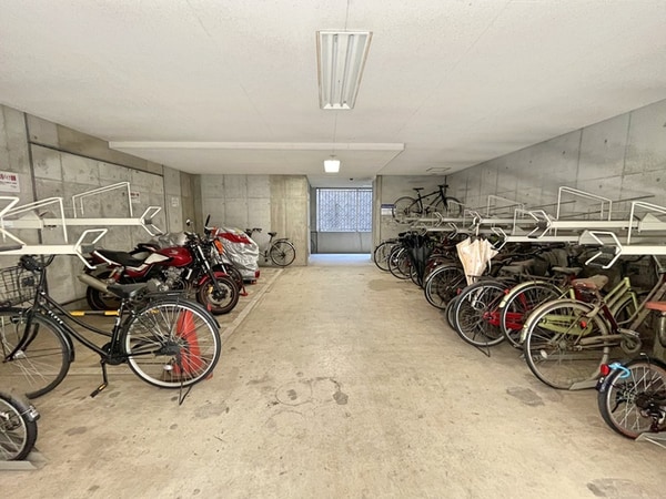駐輪場