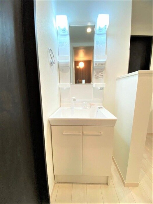 物件内観写真13　(洗面)