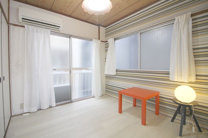 物件内観写真8　(室内からの展望)